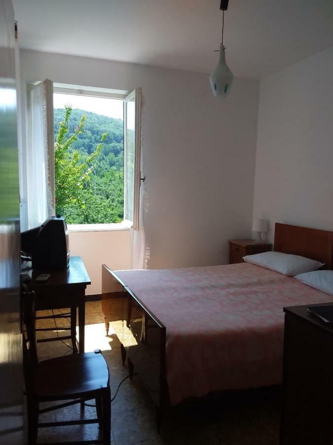 Albergo Delfino San Pietro d'Olba Ruang foto